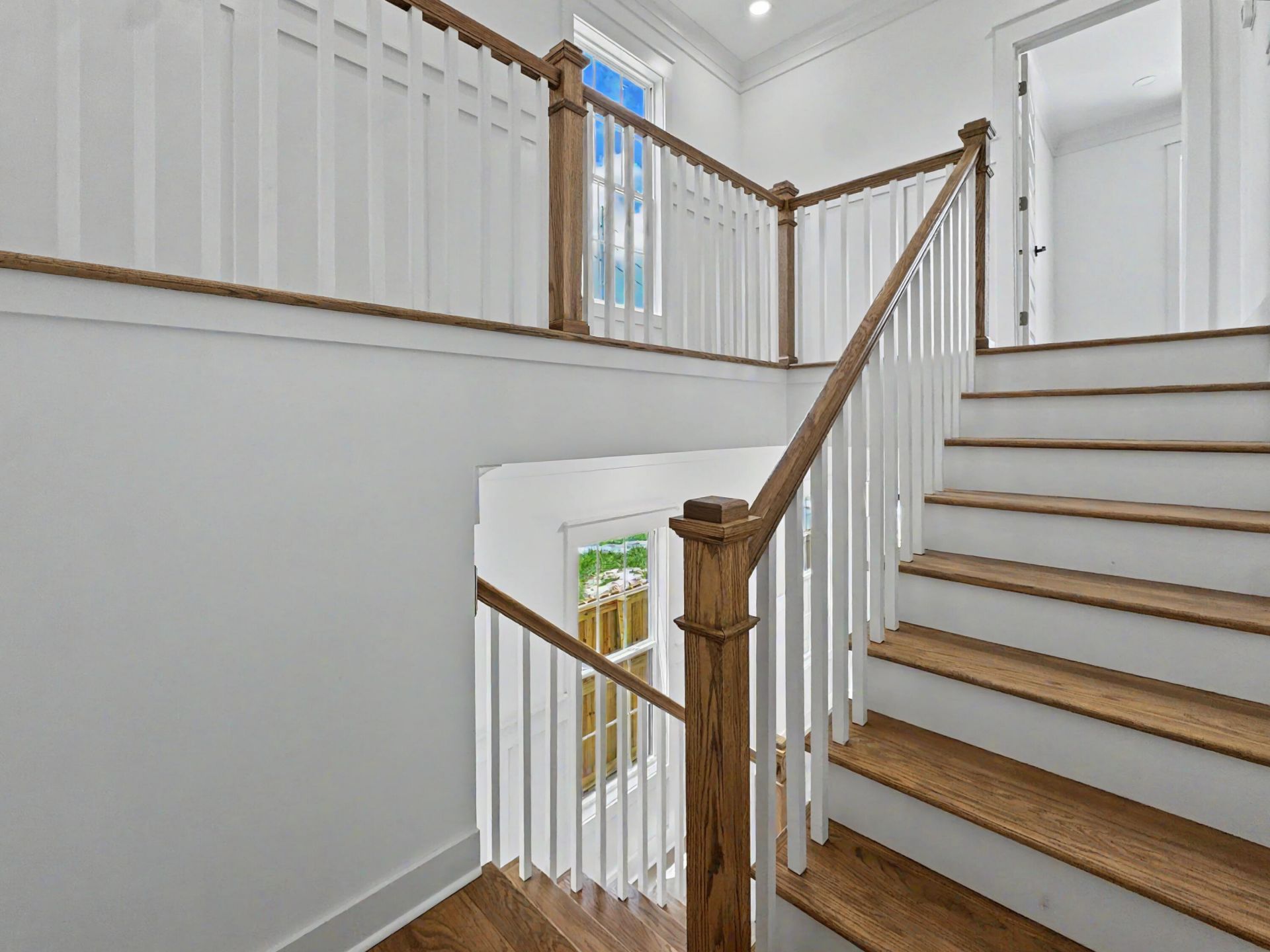 2233 Clinton Street Photo 20