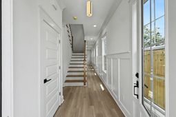 2233 Clinton Street photo 4