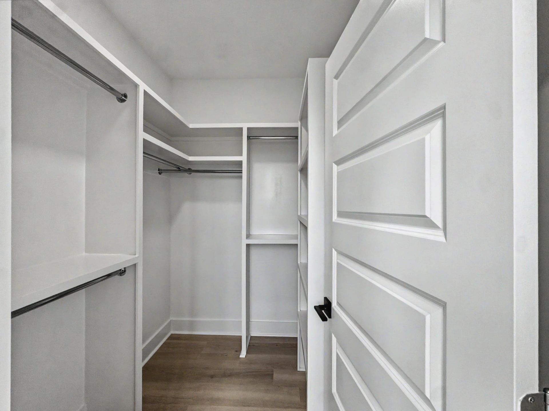 2233 Clinton Street Photo 42