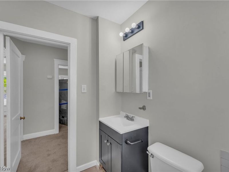10103 Almira Avenue, Unit 2/UP, Cleveland, OH 44111 Photo 17