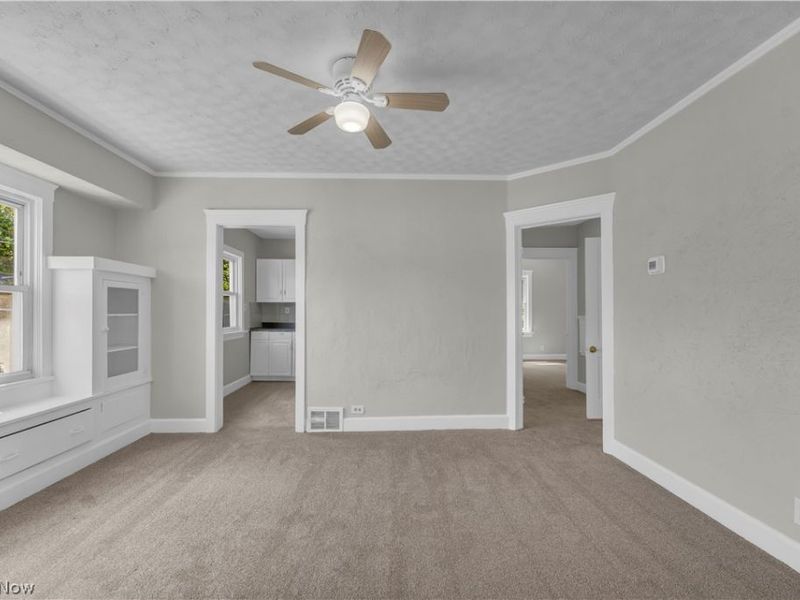 10103 Almira Avenue, Unit 2/UP, Cleveland, OH 44111 Photo 8