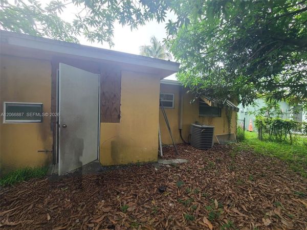 5910 NW 16th Ct , Sunrise, FL 33313