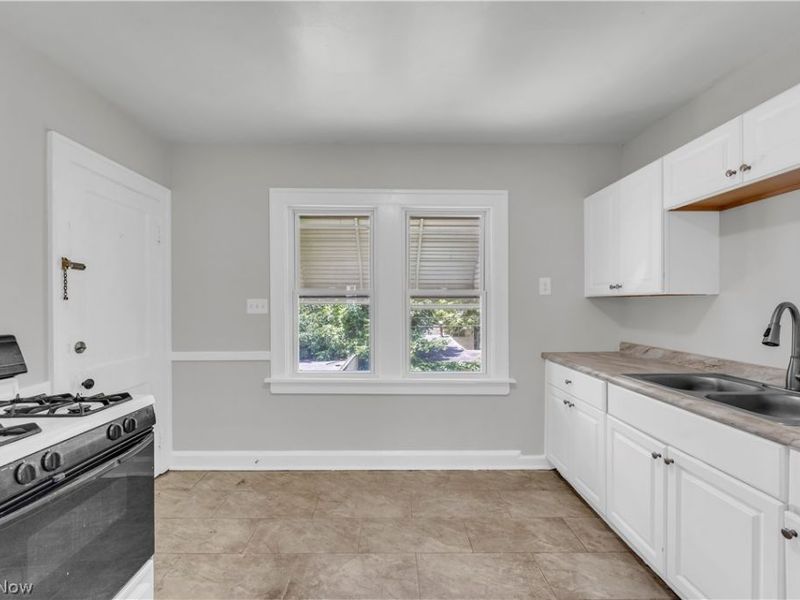 3396 W 130th Street, Unit 2/UP, Cleveland, OH 44111 Photo 9