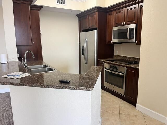 1660 Renaissance Commons Boulevard, Boynton Beach, FL 33426 Photo