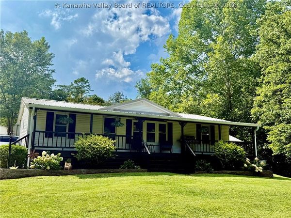 130 Blake Road, Sandyville, WV 25275