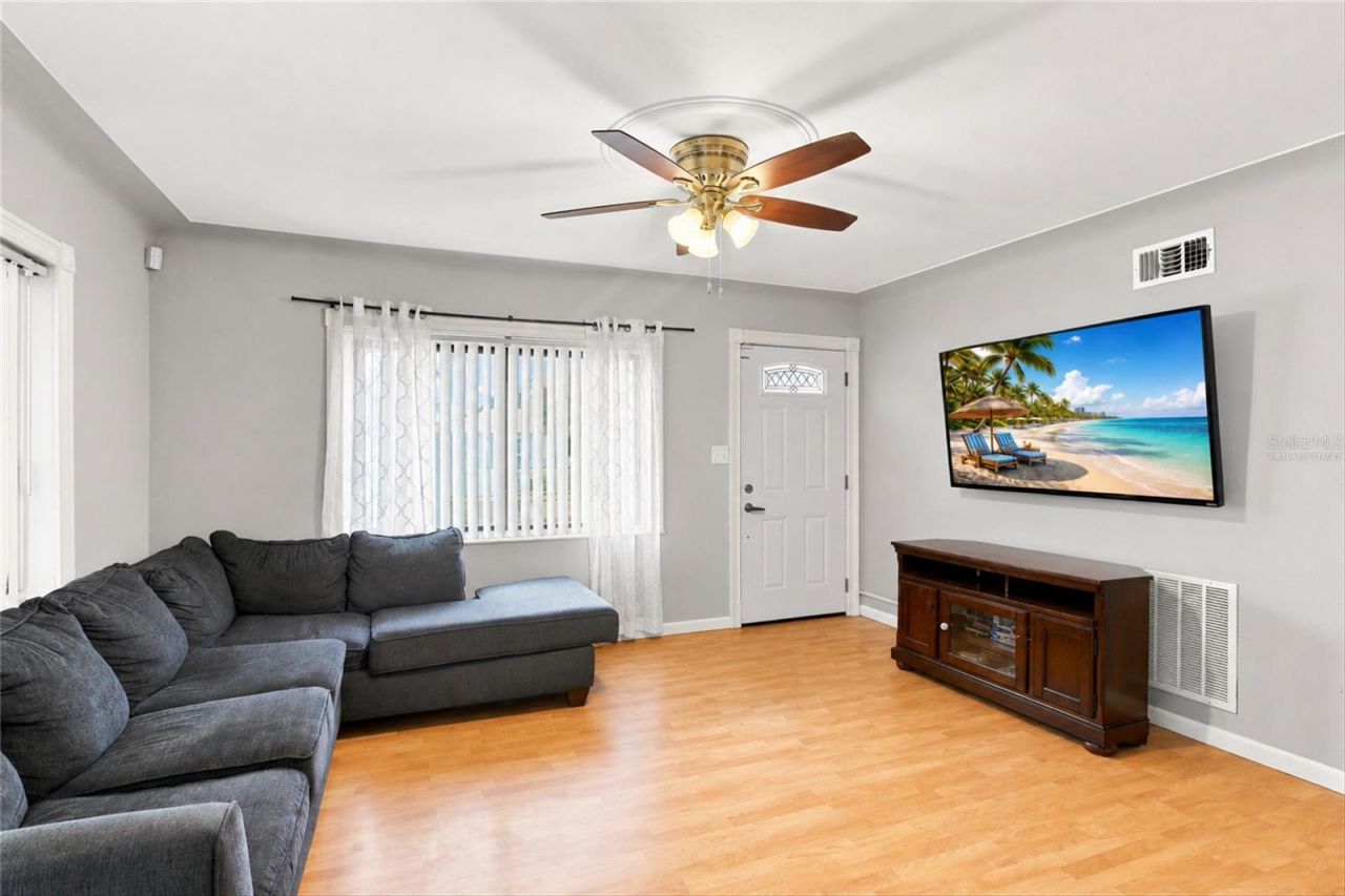 3827 38th Avenue N, Saint Petersburg, FL 33713 Photo