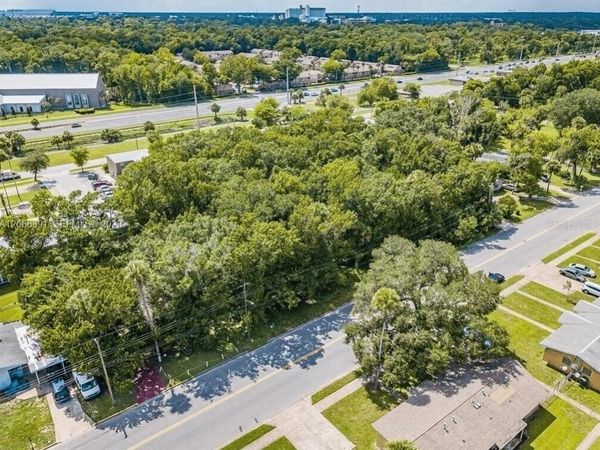 440 S Caroline St , Daytona, FL 32114