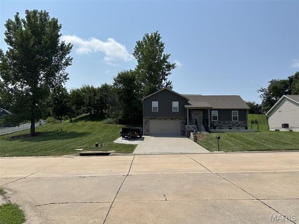 1025 Wrigley Circle , Warrenton, MO 63383