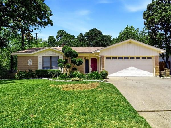 1812 Kynette Drive, Euless, TX 76040