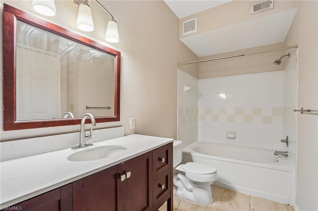 11571 Villa Grand Dr , Unit 617, Fort Myers, FL 33913 Photo