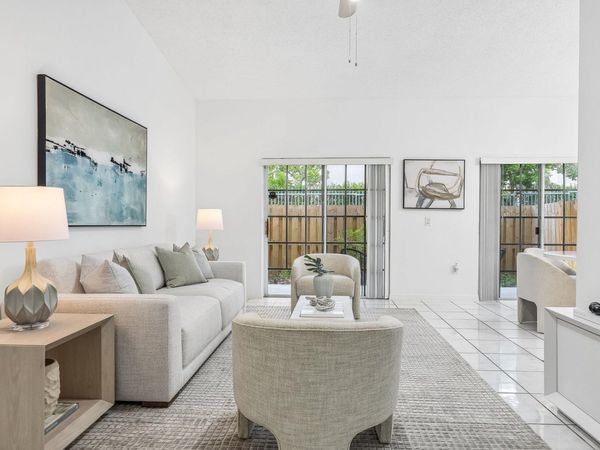 980 NE 212th Terrace, Unit 980-01, Miami, FL 33179