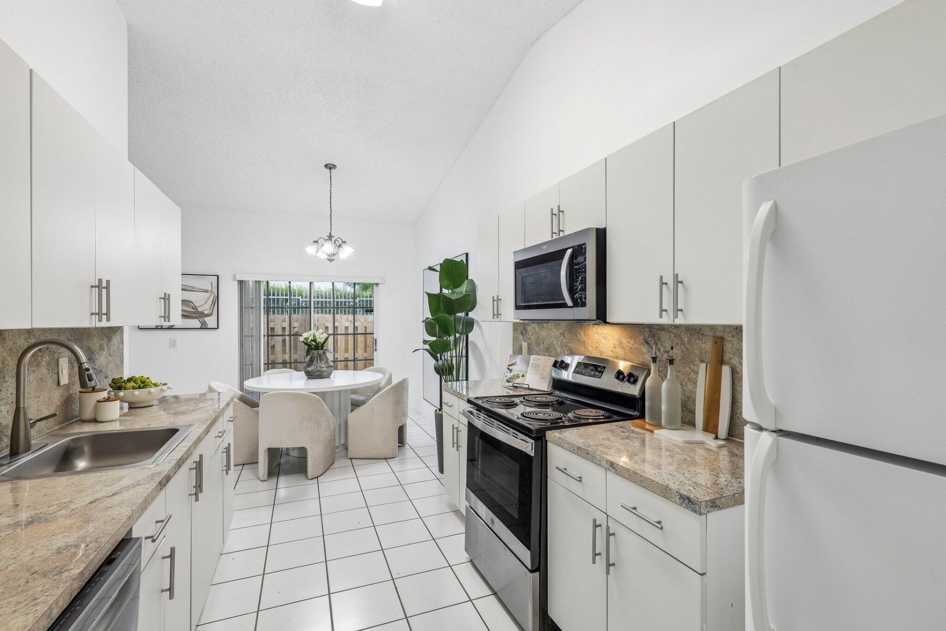980 NE 212th Terrace, Unit 980-01, Miami, FL 33179 Photo