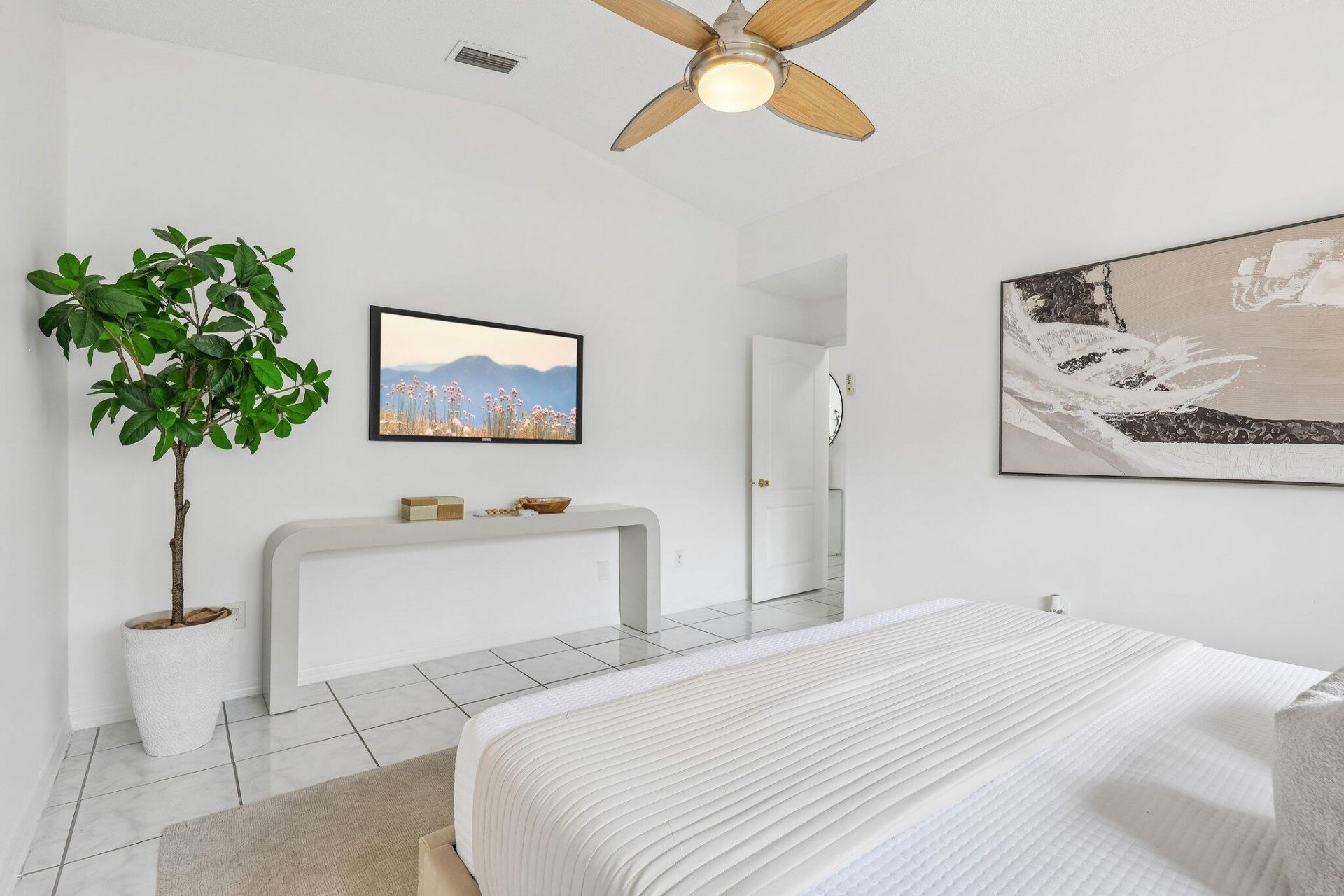 980 NE 212th Terrace, Unit 980-01, Miami, FL 33179 Photo
