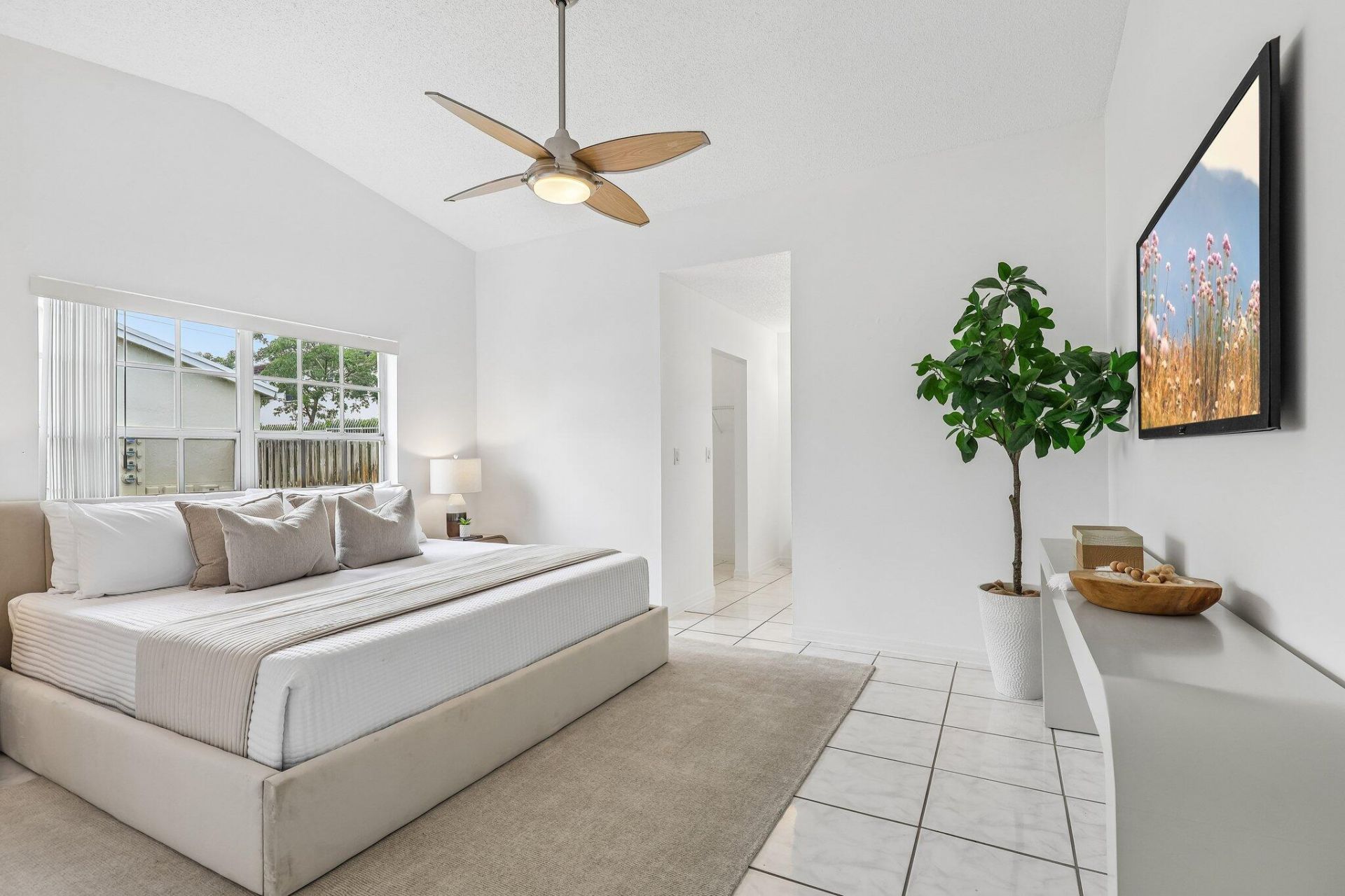 980 NE 212th Terrace, Unit 980-01, Miami, FL 33179 Photo