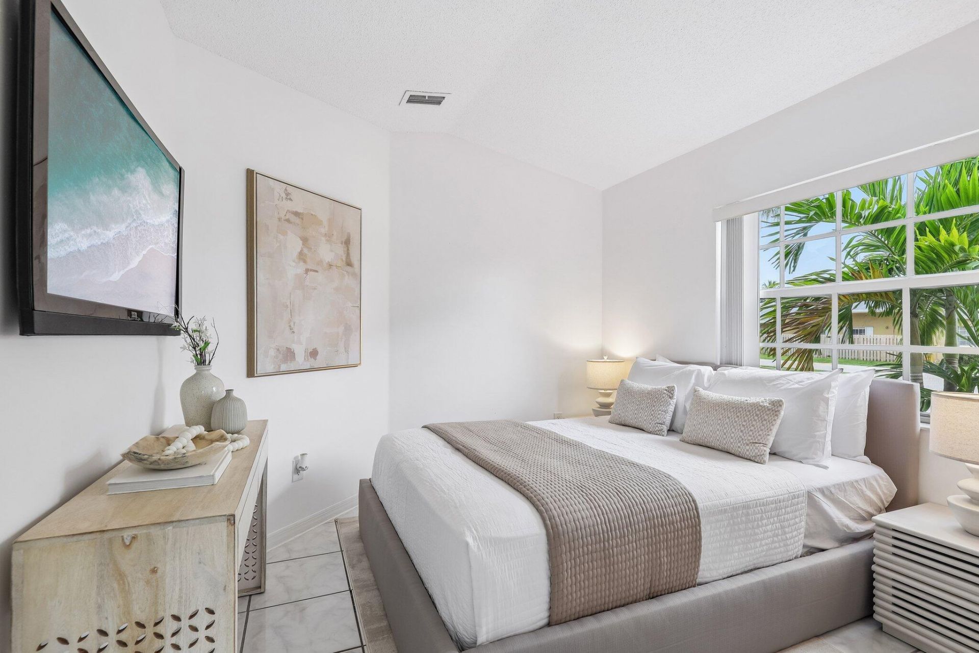 980 NE 212th Terrace, Unit 980-01, Miami, FL 33179 Photo
