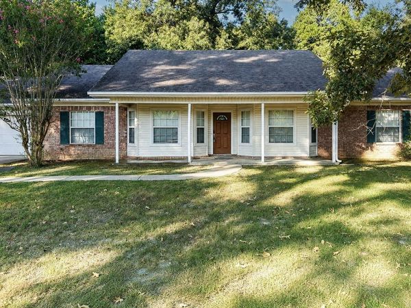 530 N Highway 365, Redfield, AR 72132