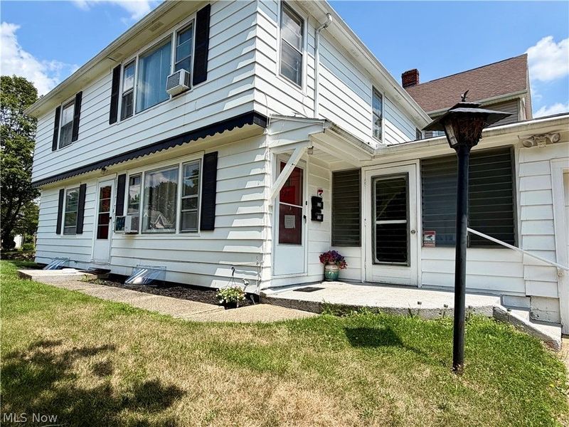 526 N Firestone Boulevard, Akron, OH 44301 Photo 3
