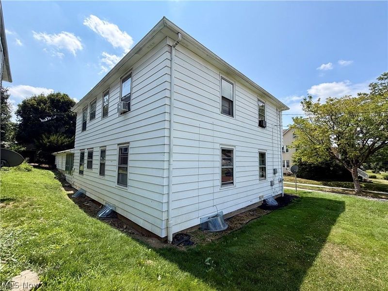 526 N Firestone Boulevard, Akron, OH 44301 Photo 5