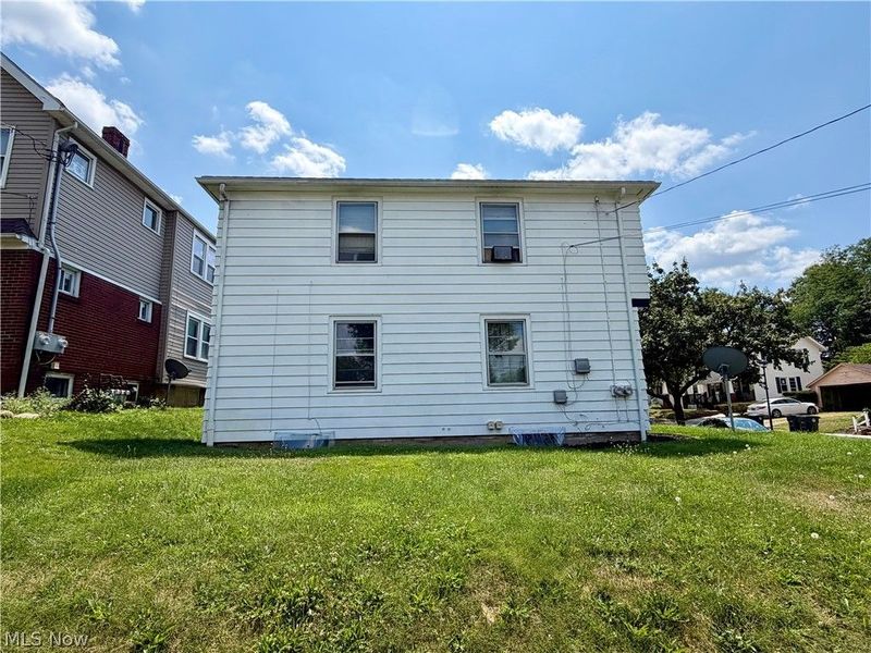 526 N Firestone Boulevard, Akron, OH 44301 Photo 6