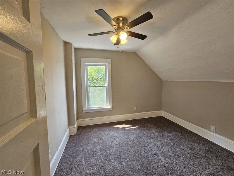 9100 Miles Avenue, Cleveland, OH 44105 Photo 10