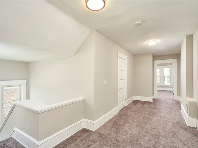 9100 Miles Avenue, Cleveland, OH 44105 Photo 10