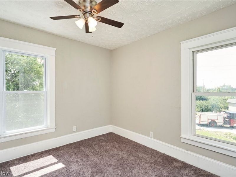 9100 Miles Avenue, Cleveland, OH 44105 Photo 12