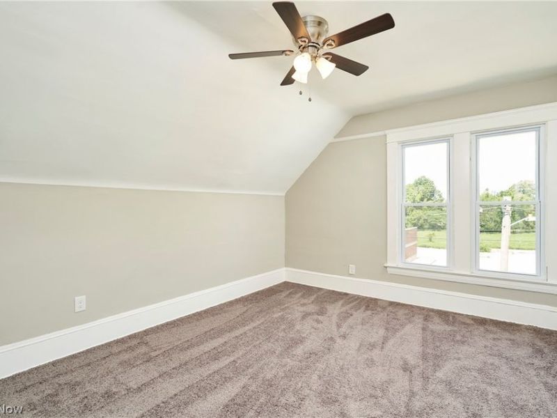 9100 Miles Avenue, Cleveland, OH 44105 Photo 15
