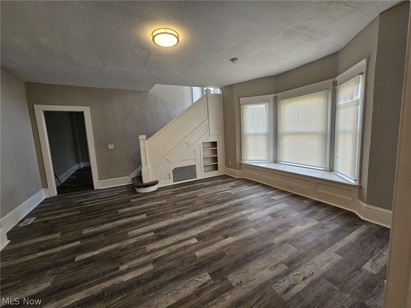 9100 Miles Avenue, Cleveland, OH 44105 Photo 18