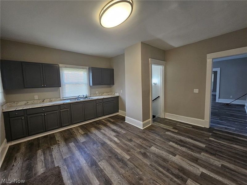 9100 Miles Avenue, Cleveland, OH 44105 Photo 20