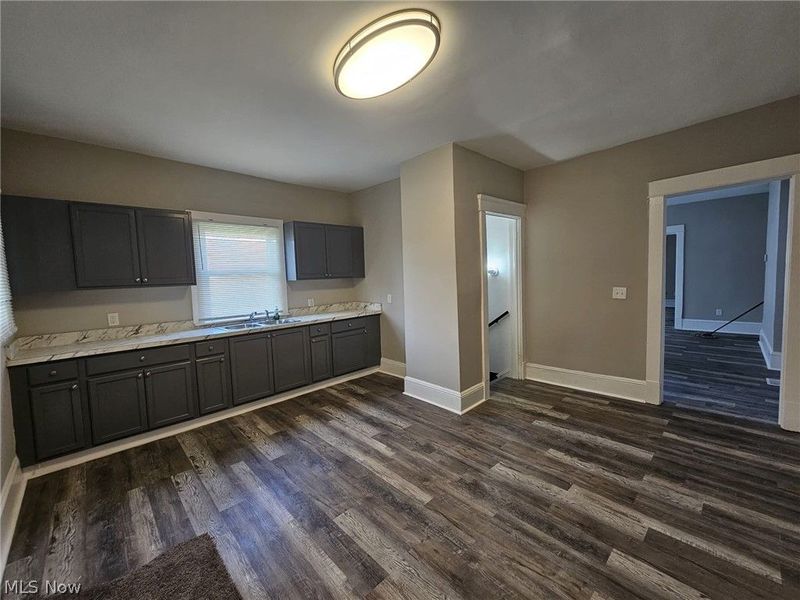 9100 Miles Avenue, Cleveland, OH 44105 Photo 21