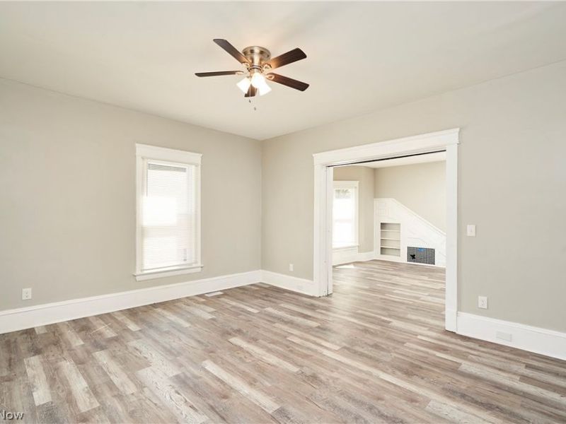 9100 Miles Avenue, Cleveland, OH 44105 Photo 23