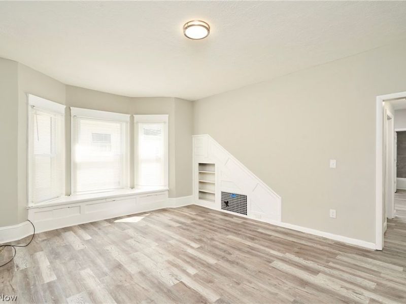 9100 Miles Avenue, Cleveland, OH 44105 Photo 24