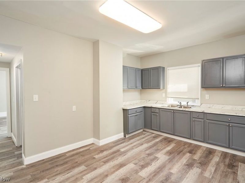 9100 Miles Avenue, Cleveland, OH 44105 Photo 25