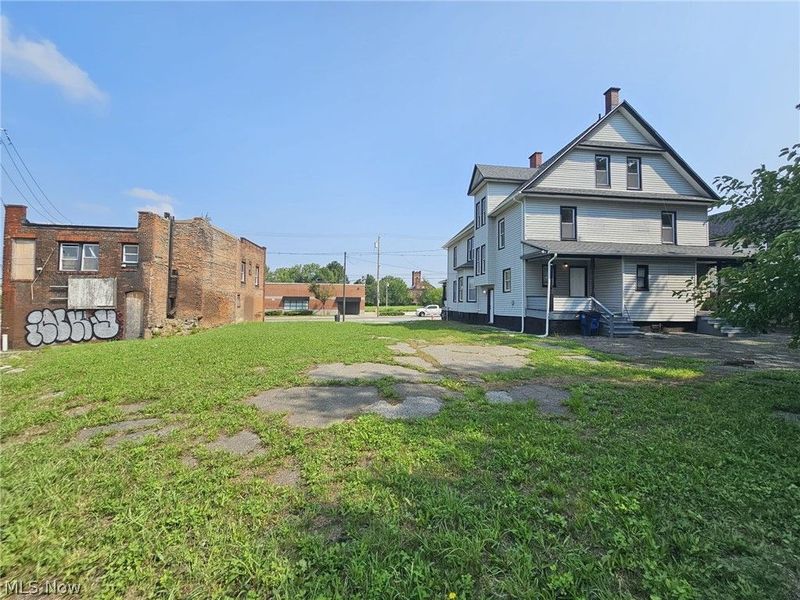 9100 Miles Avenue, Cleveland, OH 44105 Photo 4