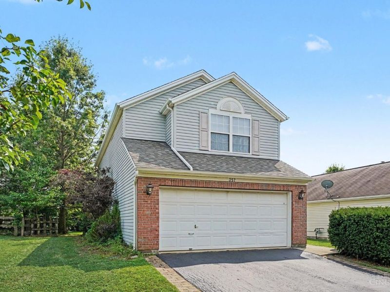 357 Hartford Court, Hamilton Twp, OH 45039 Photo 3