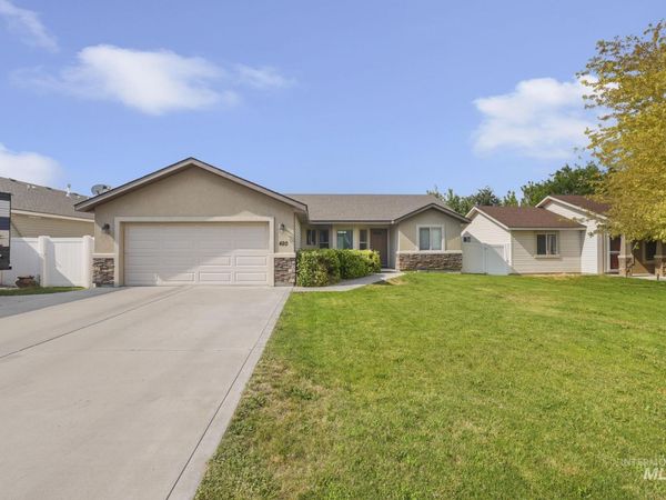 420 Pheasant Rd W, Twin Falls, ID 83301
