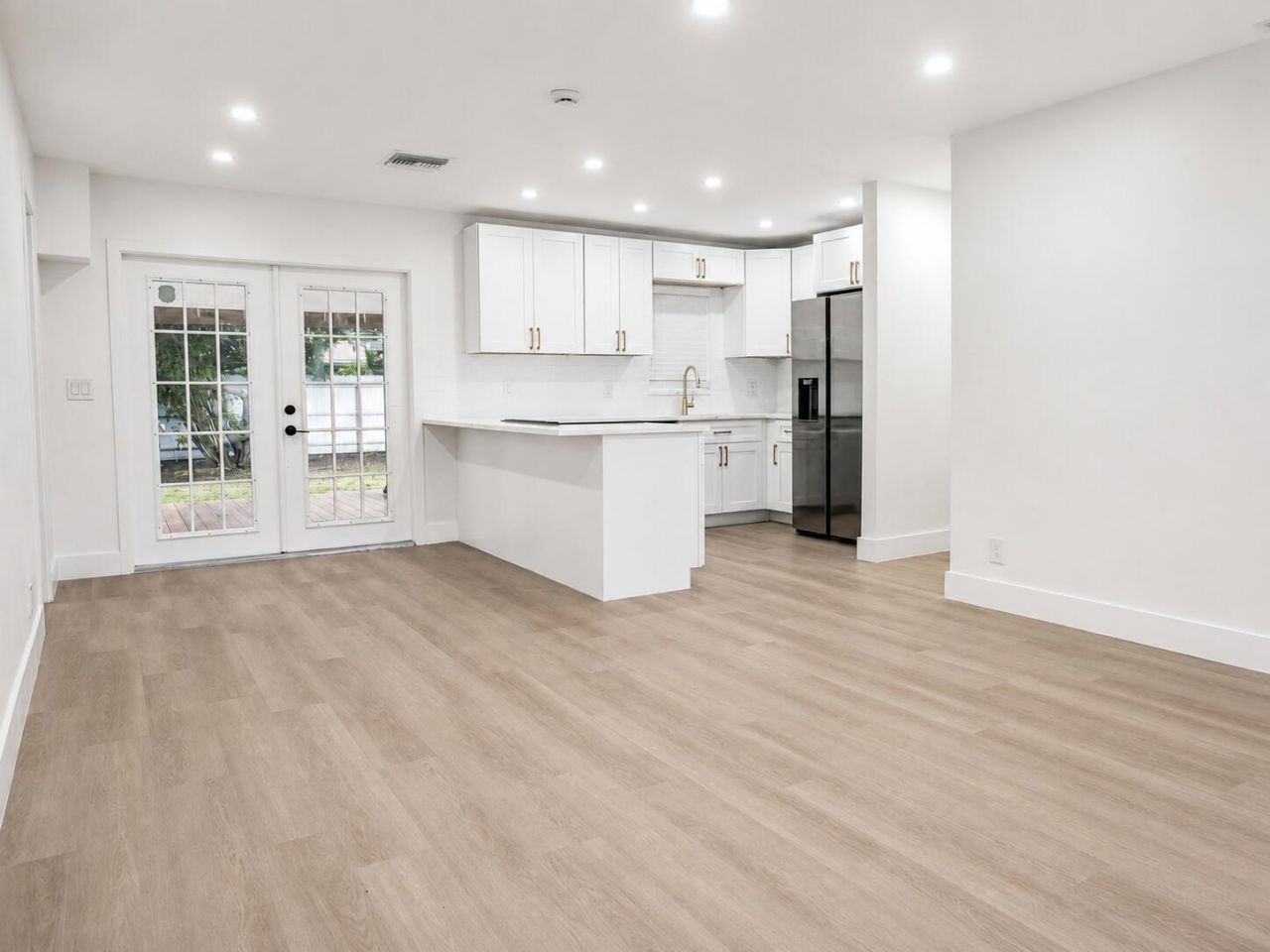 2013 Longwood Road, West Palm Beach, FL 33409 Photo