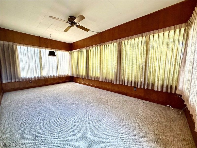 605 Allen Avenue, Ashtabula, OH 44004 Photo 5