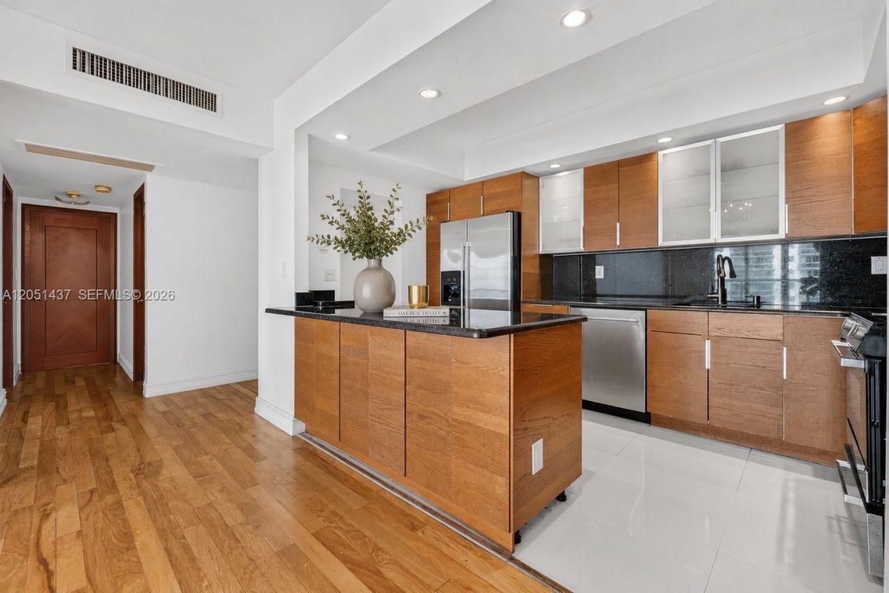 19380 Collins Ave , Unit 1103, Sunny Isles Beach, FL 33160 Photo