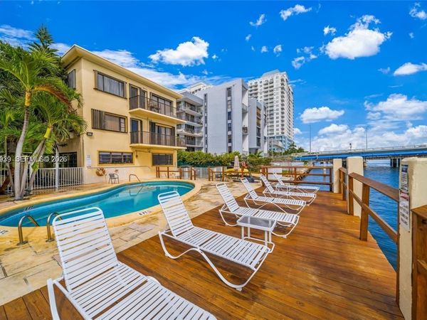 7845 NE Bayshore Ct, Unit 12A, Miami, FL 33138