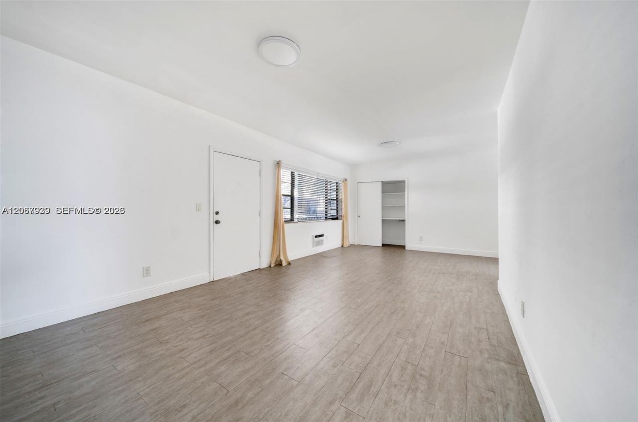 7845 NE Bayshore Ct, Unit 12A, Miami, FL 33138 Photo