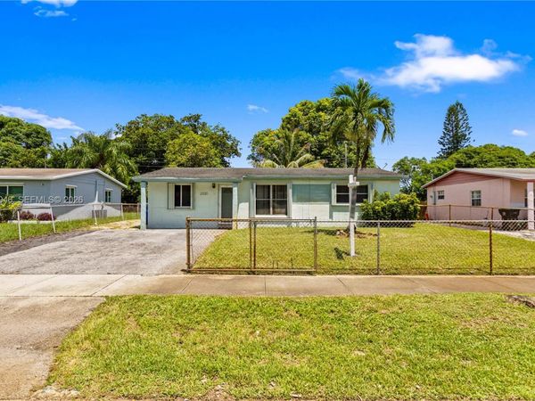 2030 NW 29th Ter , Fort Lauderdale, FL 33311