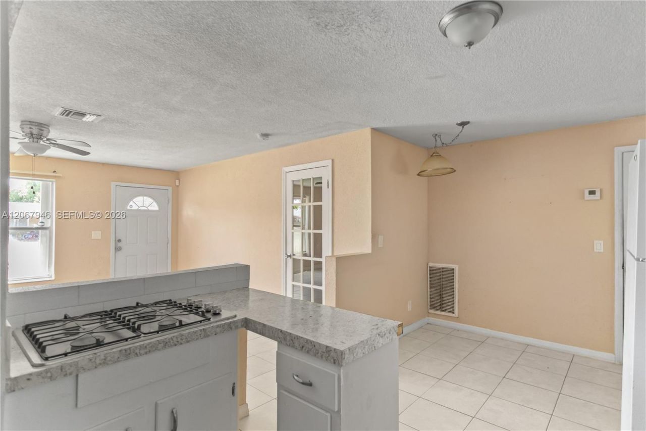 2030 NW 29th Ter , Fort Lauderdale, FL 33311 Photo