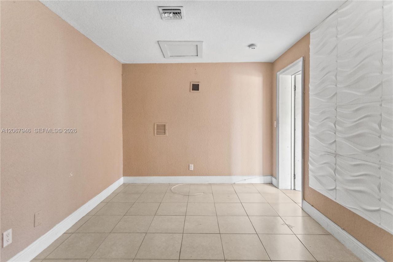 2030 NW 29th Ter , Fort Lauderdale, FL 33311 Photo