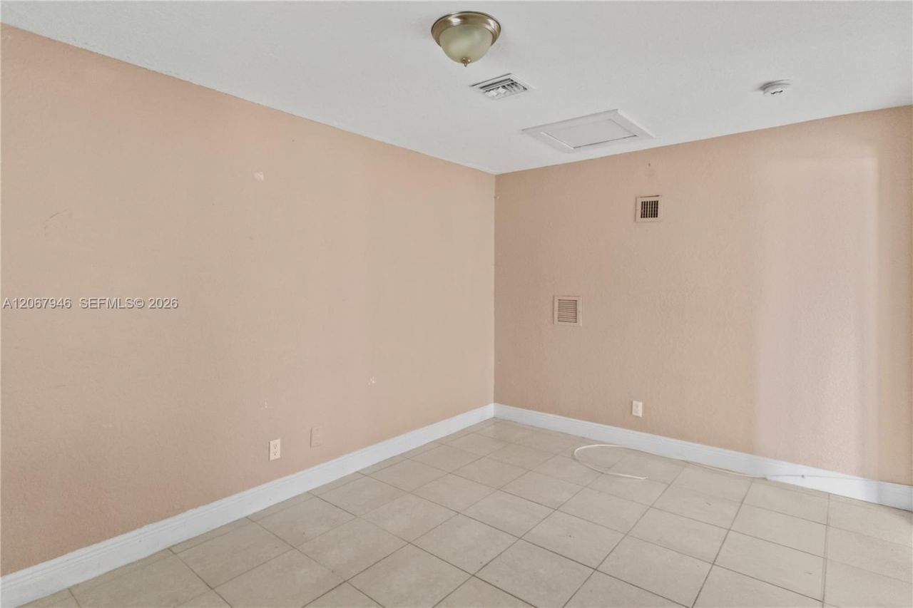 2030 NW 29th Ter , Fort Lauderdale, FL 33311 Photo