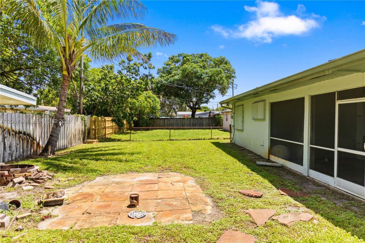 2030 NW 29th Ter , Fort Lauderdale, FL 33311 Photo