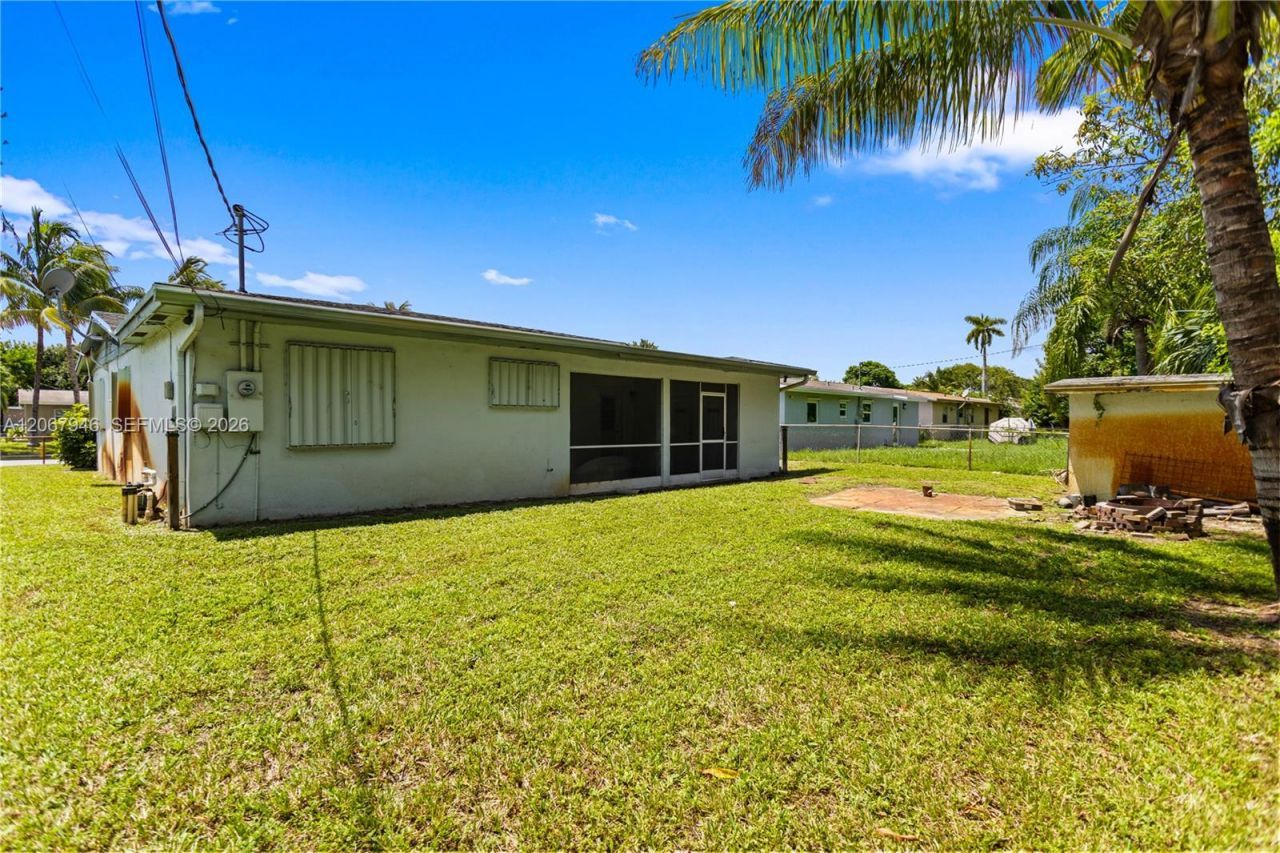 2030 NW 29th Ter , Fort Lauderdale, FL 33311 Photo