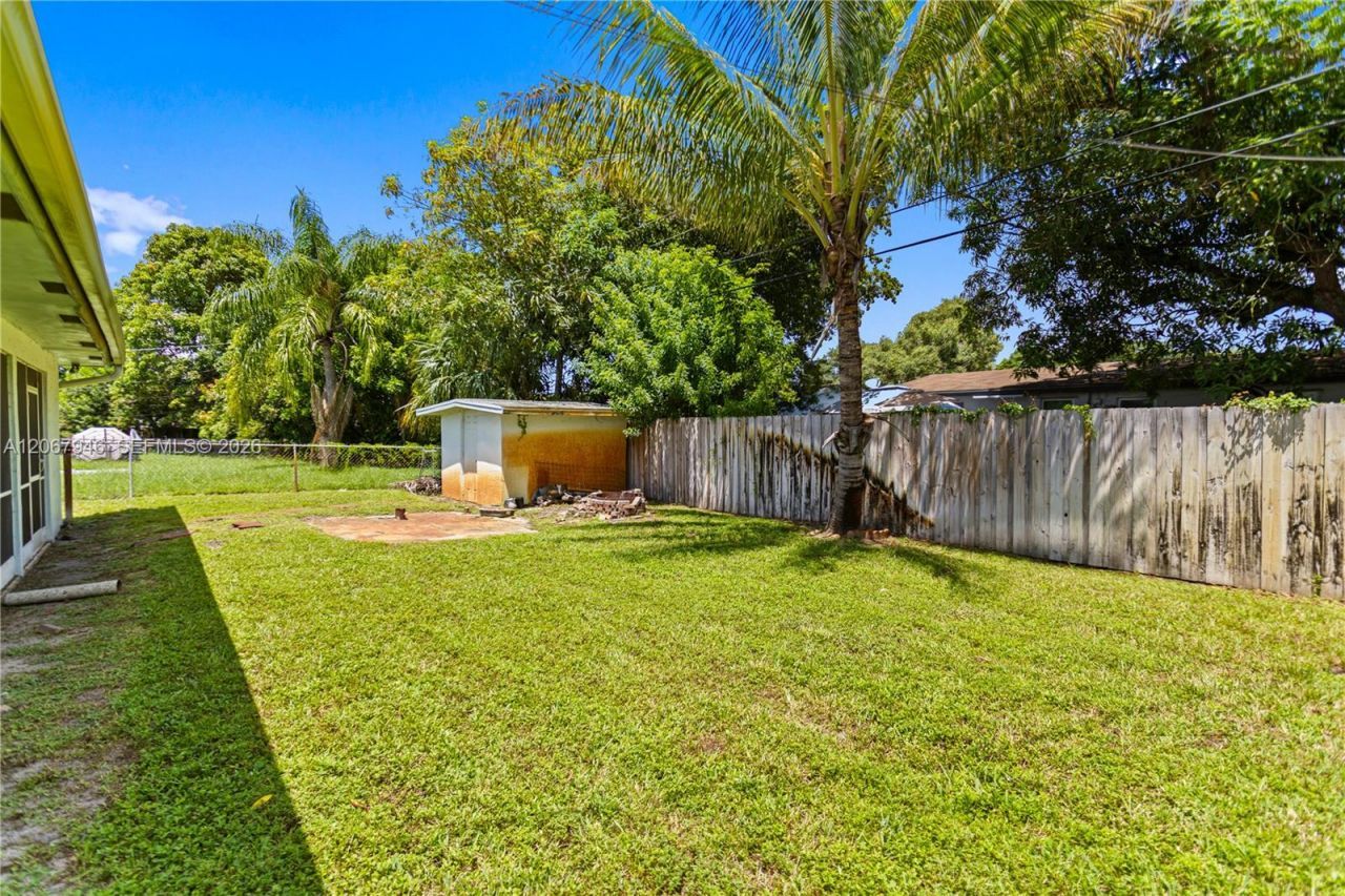 2030 NW 29th Ter , Fort Lauderdale, FL 33311 Photo