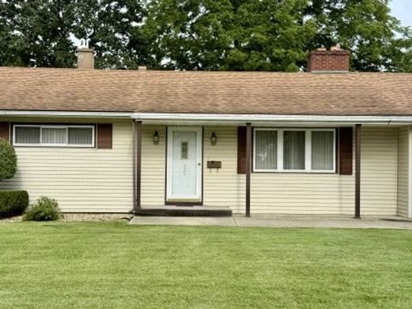 525 E Honeywell Street , Hoopeston, IL 60942