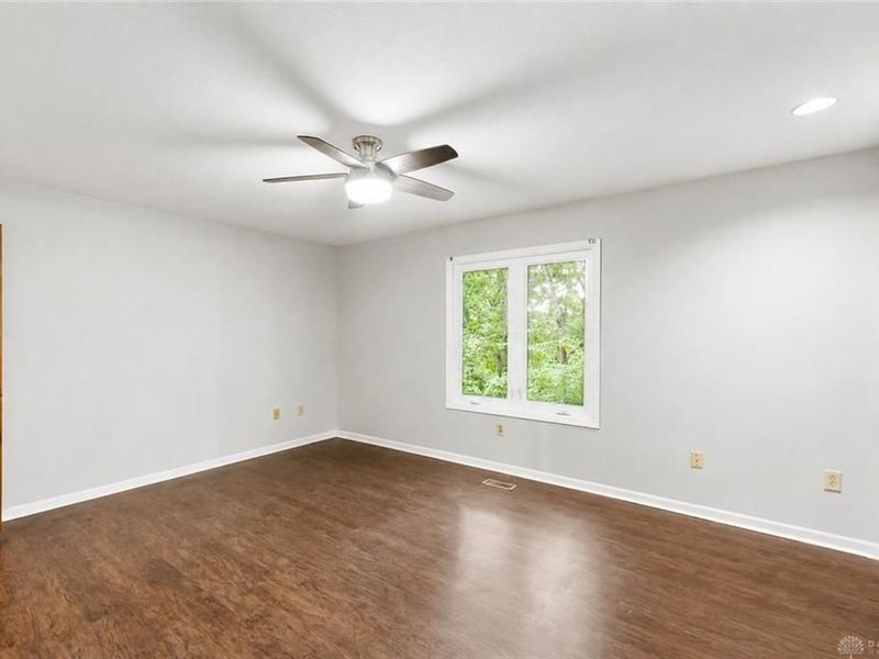 7110 Lempco Lane, Dayton, OH 45415 Photo 33